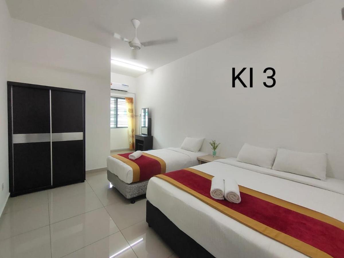 Karak Indah Homestay Room photo